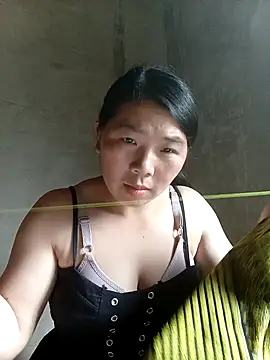 quynhkoolbae online show from 09/23/25, 02:14