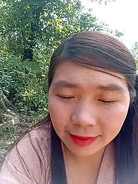 quynhkoolbae online show from 11/23/25, 03:39