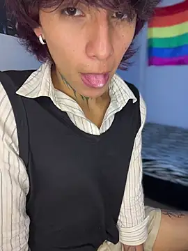 Snapshot of bellamy_095 chatting on 02/17/26, 08:59 bellamy 095 online show from 02/17/26, 08:59