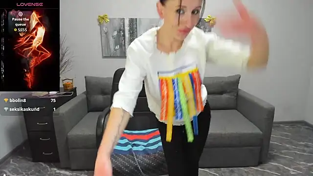 Betty Jone online show from 04/11/26, 07:45