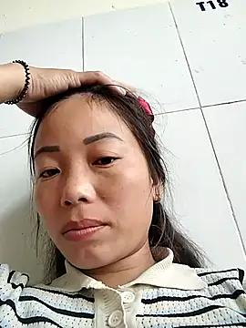 Annaacutee online show from 10/19/25, 01:17