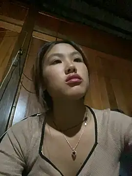 Snapshot of May_nhi chatting on 07/29/26, 03:21 May nhi online show from 07/29/26, 03:21