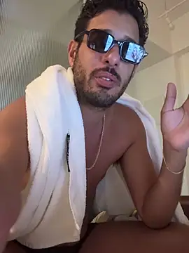 husbandandwifetobe online show from 10/10/25, 10:14