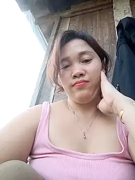 miumiu 00 online show from 10/30/25, 01:51