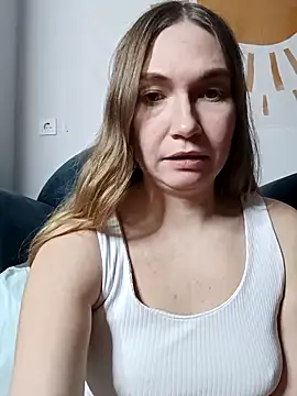 KisaVixen online show from 12/15/25, 04:22