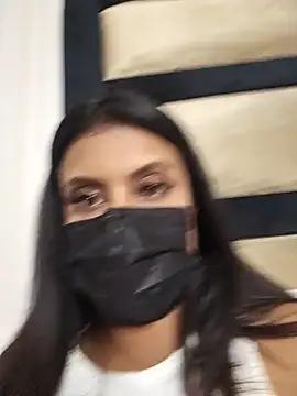 Indian GlowingMiax online show from 04/09/26, 09:20