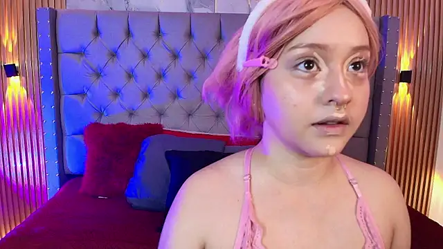 Suxan White  online show from 01/17/26, 12:43