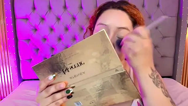 Suxan White  online show from 03/19/26, 01:15