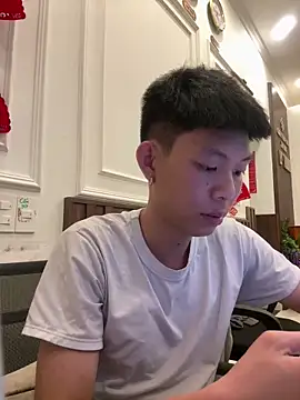 linh21107 online show from 05/03/26, 01:17