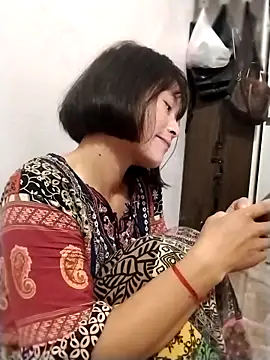 Snapshot of linda_bae00 chatting on 10/20/25, 02:17 linda bae00 online show from 10/20/25, 02:17