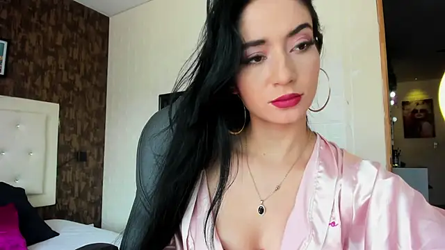 Snapshot of celeste__clark chatting on 11/07/25, 02:17 celeste clark online show from 11/07/25, 02:17