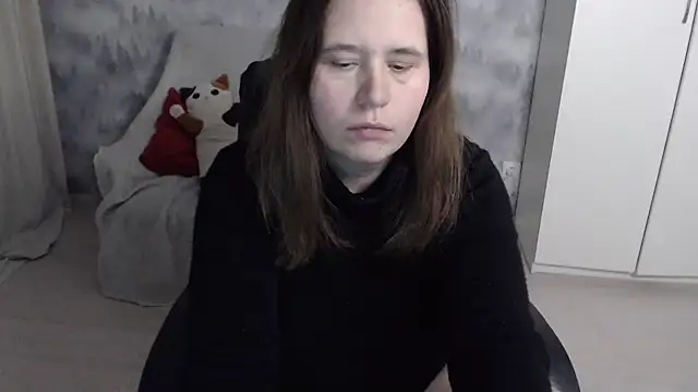 AdelinaLawson online show from 12/16/25, 05:40