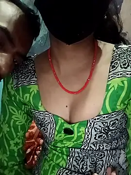 Snapshot of Nziakhn987 chatting on 11/06/25, 05:36 Nziakhn987 online show from 11/06/25, 05:36