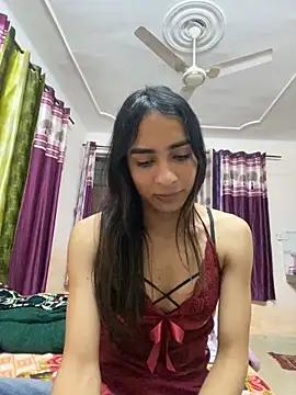 Snapshot of kaylee_demm chatting on 02/13/26, 04:47 kaylee demm online show from 02/13/26, 04:47