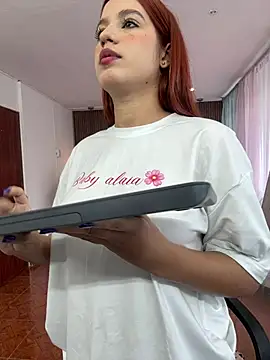 olivia jass online show from 05/11/26, 04:26