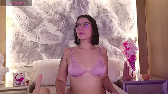 danna dusky online show from 11/21/25, 10:03