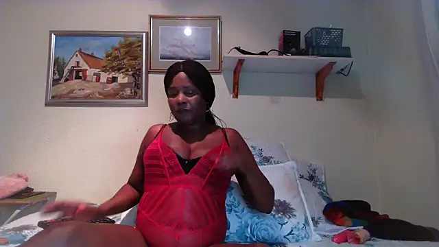 Missparis online show from 09/28/25, 05:40