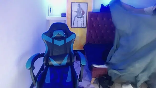 alison moon7 online show from 09/26/25, 11:47