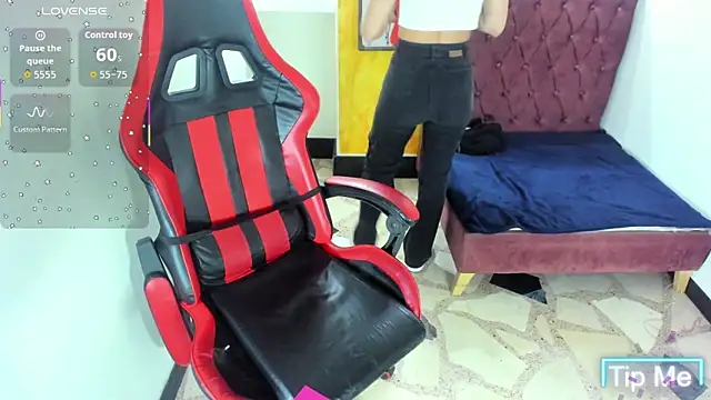 alison moon7 online show from 12/18/25, 01:50