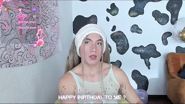 brihanna cooper online show from 11/26/25, 01:45