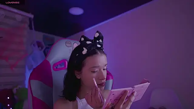 Lana Dreams  online show from 10/16/25, 12:22