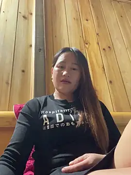 phungtiti online show from 11/08/25, 02:12