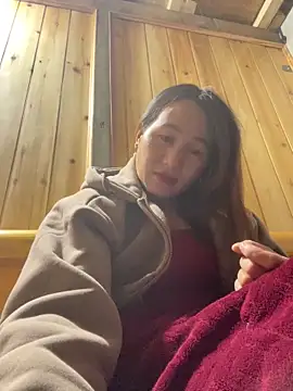 phungtiti online show from 12/05/25, 01:42