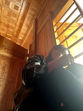 phungtiti online show from 12/23/25, 01:58