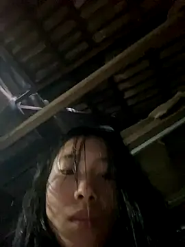 EmLy02 online show from 10/05/25, 10:02