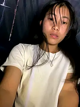 EmLy02 online show from 10/14/25, 01:06