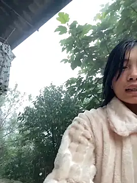 EmLy02 online show from 10/25/25, 12:07