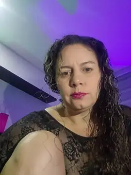 Nina vallon online show from 07/21/26, 10:39