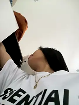 Miumieu online show from 11/13/25, 04:00