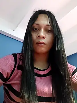Snapshot of missruffa chatting on 05/20/26, 02:01 missruffa online show from 05/20/26, 02:01