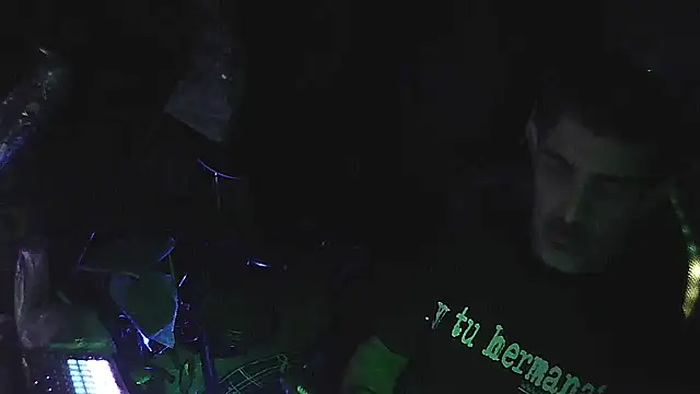 Snapshot of Rod_Contreras_ARG chatting on 11/07/25, 05:51 Rod Contreras ARG online show from 11/07/25, 05:51