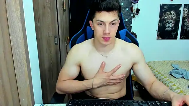 Snapshot of javiersexymann chatting on 12/18/24, 10:57 javiersexymann online show from 12/18/24, 10:57