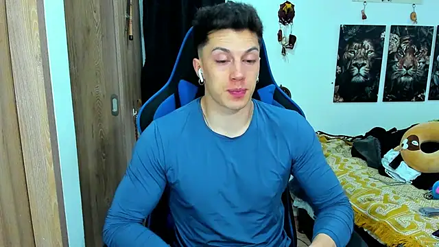 Snapshot of javiersexymann chatting on 12/23/24, 02:35 javiersexymann online show from 12/23/24, 02:35