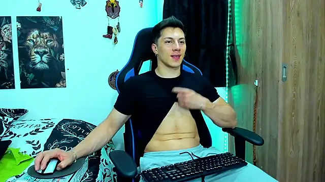 Snapshot of javiersexymann chatting on 03/22/25, 11:20 javiersexymann online show from 03/22/25, 11:20