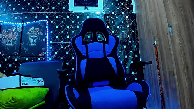 Snapshot of javiersexymann chatting on 09/24/25, 10:02 javiersexymann online show from 09/24/25, 10:02