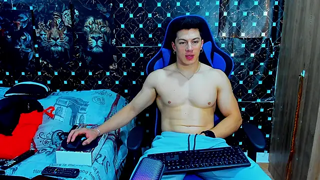 Snapshot of javiersexymann chatting on 12/20/25, 07:54 javiersexymann online show from 12/20/25, 07:54