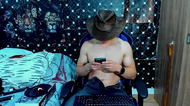 javiersexymann online show from 02/02/26, 08:29