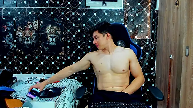 javiersexymann online show from 03/11/26, 08:04