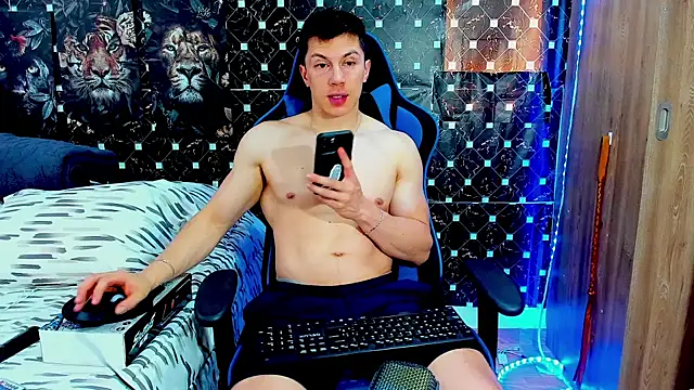 javiersexymann online show from 07/07/26, 07:18
