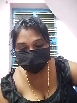 chaitara-reddy online show from 11/11/25, 04:07