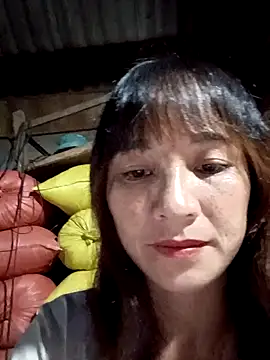 Snapshot of Mini3333 chatting on 09/24/25, 11:02 Mini3333 online show from 09/24/25, 11:02