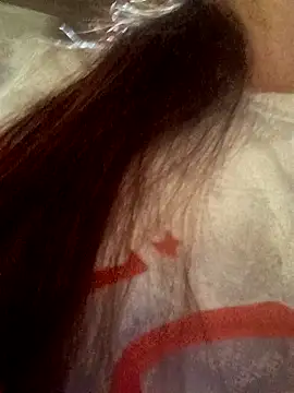 Snapshot of Mini3333 chatting on 10/05/25, 02:32 Mini3333 online show from 10/05/25, 02:32