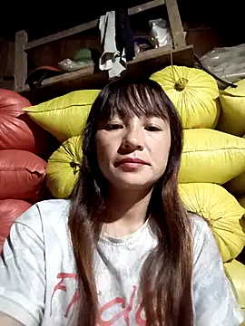 Snapshot of Mini3333 chatting on 10/13/25, 04:51 Mini3333 online show from 10/13/25, 04:51