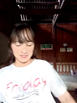 Snapshot of Mini3333 chatting on 11/10/25, 12:42 Mini3333 online show from 11/10/25, 12:42