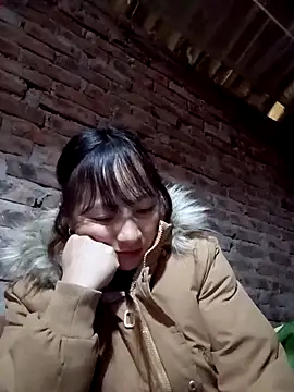 Snapshot of Mini3333 chatting on 11/18/25, 04:50 Mini3333 online show from 11/18/25, 04:50