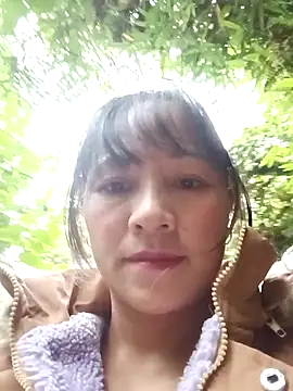 Snapshot of Mini3333 chatting on 11/21/25, 12:10 Mini3333 online show from 11/21/25, 12:10